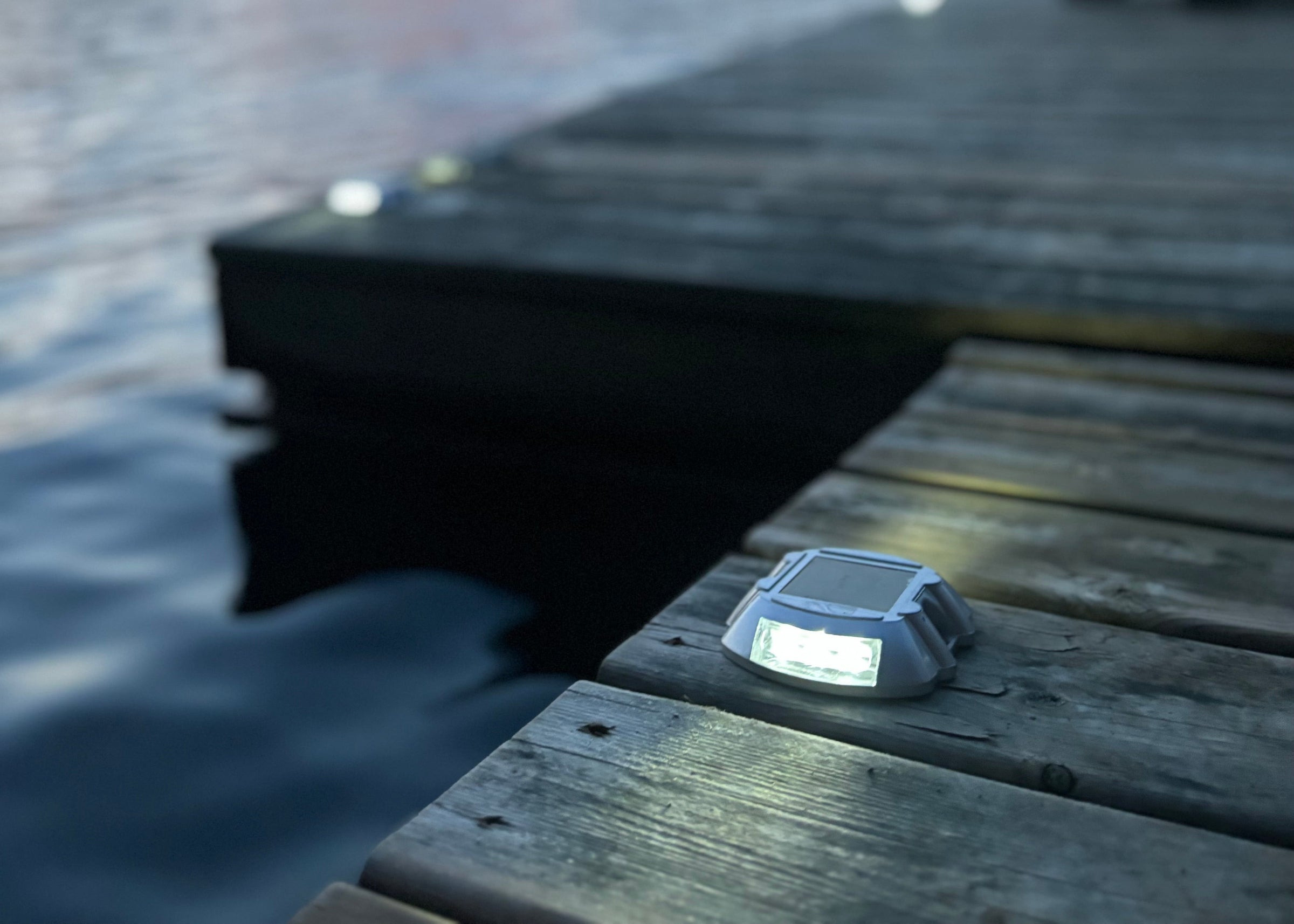 Docklite Dock Edge Aluminum DockLite Solar Light DE96255F — DIY-Docks.com
