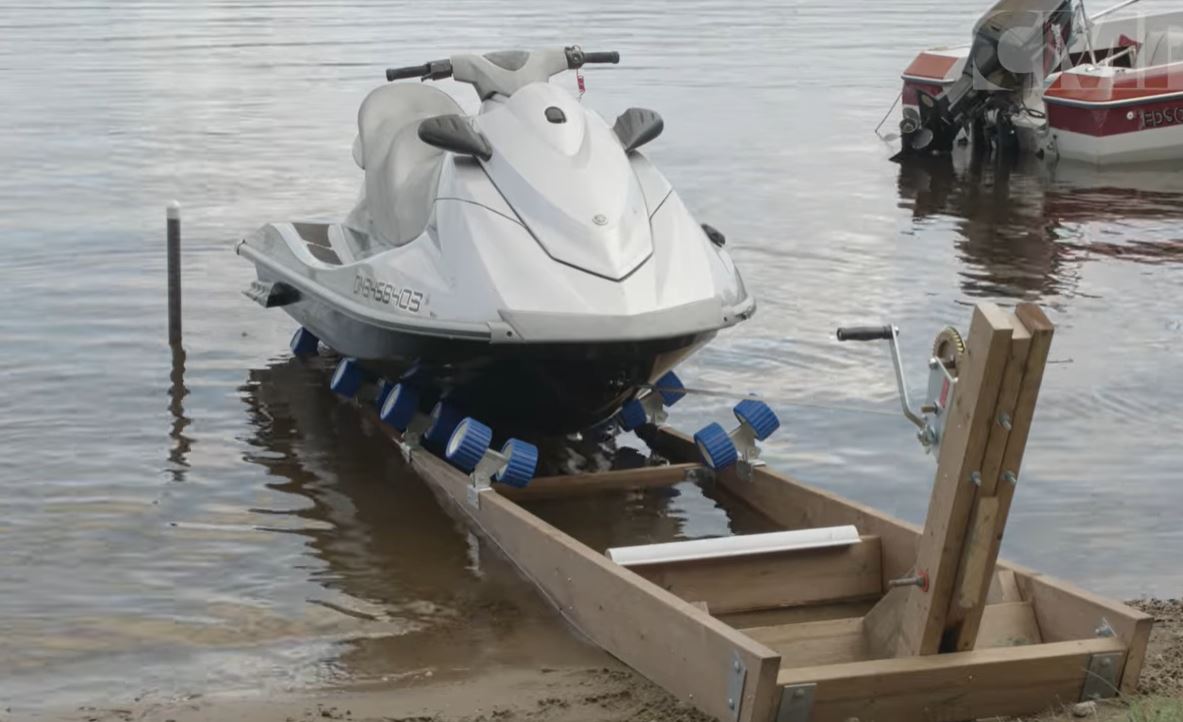 Diy Dock Ramps DIY Dock Instructional Videos — DIY-Docks.com
